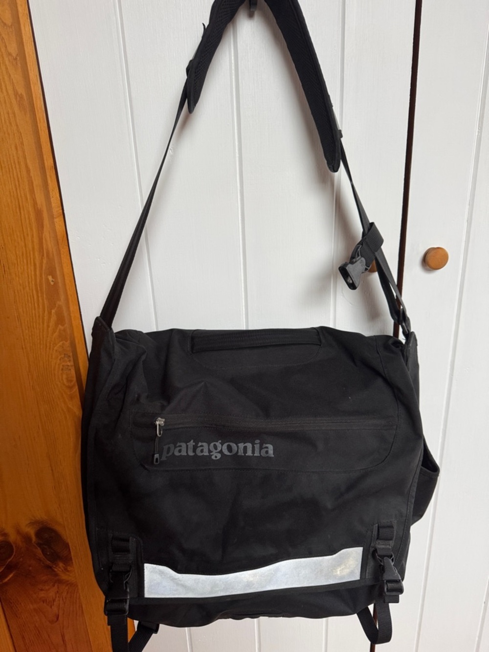 Patagonia Black Messenger Bag with Reflective Accent